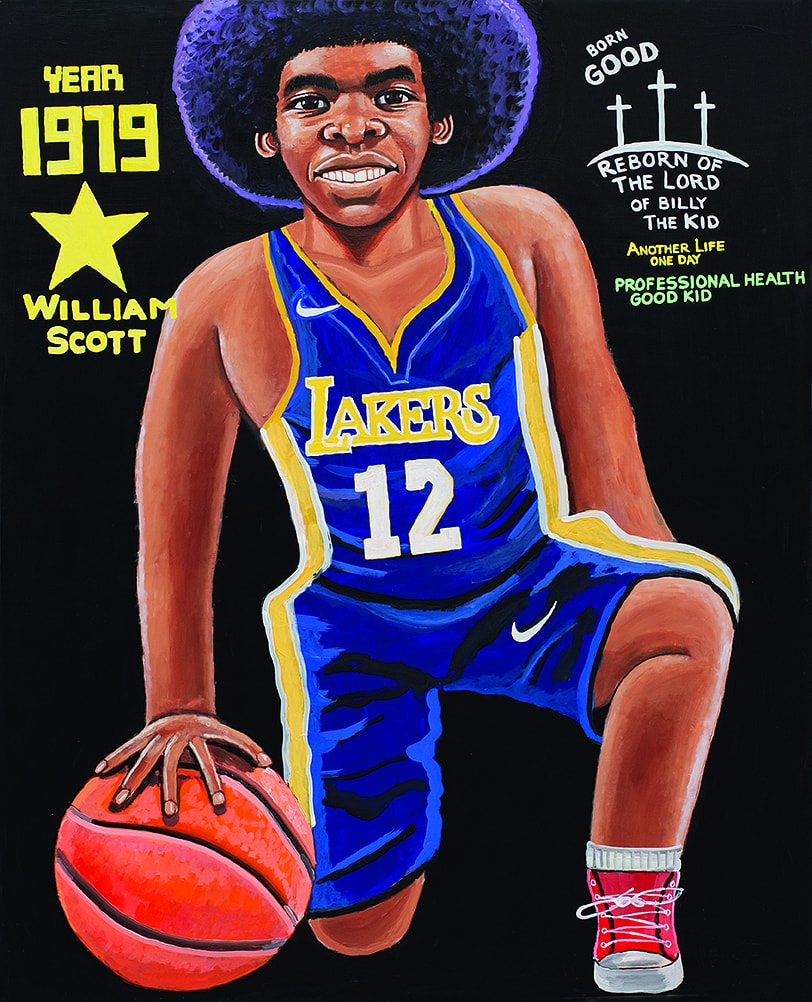 Akryl på duk i porträttformat och helsvart bakgrund. En afroamerikansk man med stort afrohår står på vänsterknät och håller vänsterhanden på en orange basketboll med svarta ränder. I gul text står ”Years 1979” över en gul stjärna, under står namnet ”William Scott”.