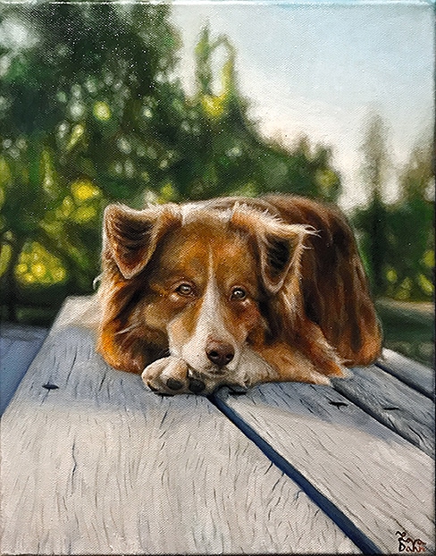Rossi är en oljemålning på duk i stående rektangulärt format. Ett realistiskt porträtt av en hund som ligger på ett trädäck och vilar huvudet mot ena framtassen.