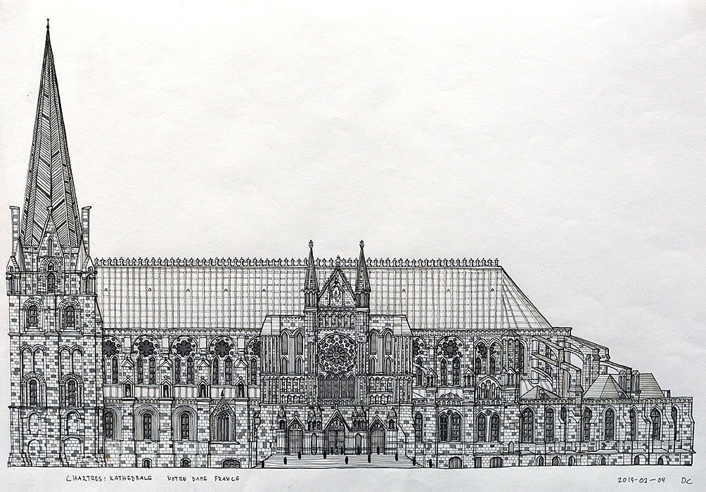 Notre-Dame de Chartres är en svartvit teckning med fiberpenna på papper, i liggande rektangulärt format. Det är katedralen Notre-Dame de Chartres med dess typiska gotiska arkitektur som är omsorgsfullt återgiven.